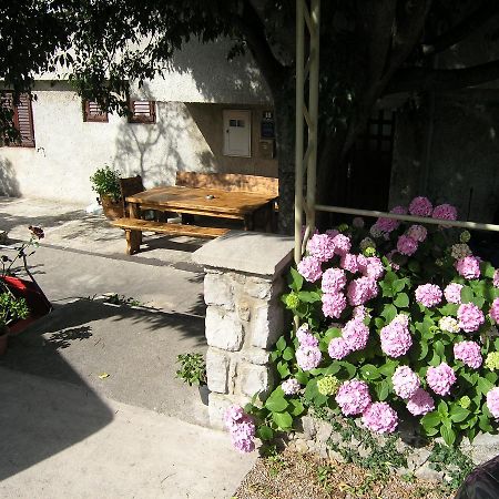 Apartments Dagmar Крк Екстер'єр фото