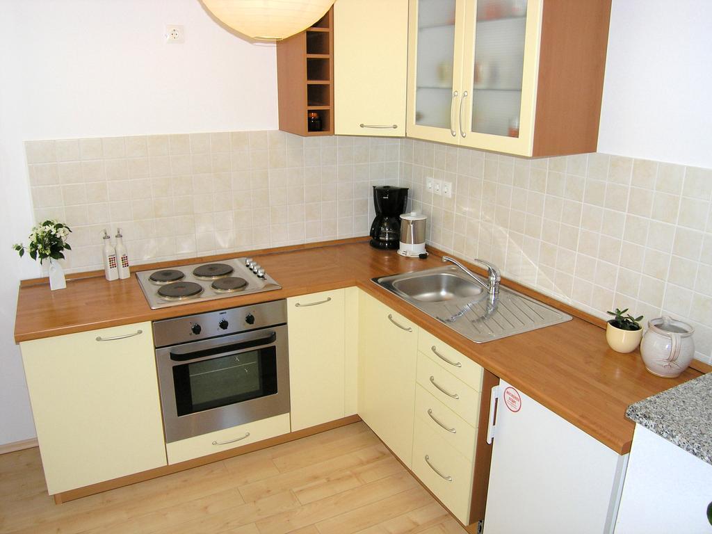 Apartments Dagmar Крк Екстер'єр фото