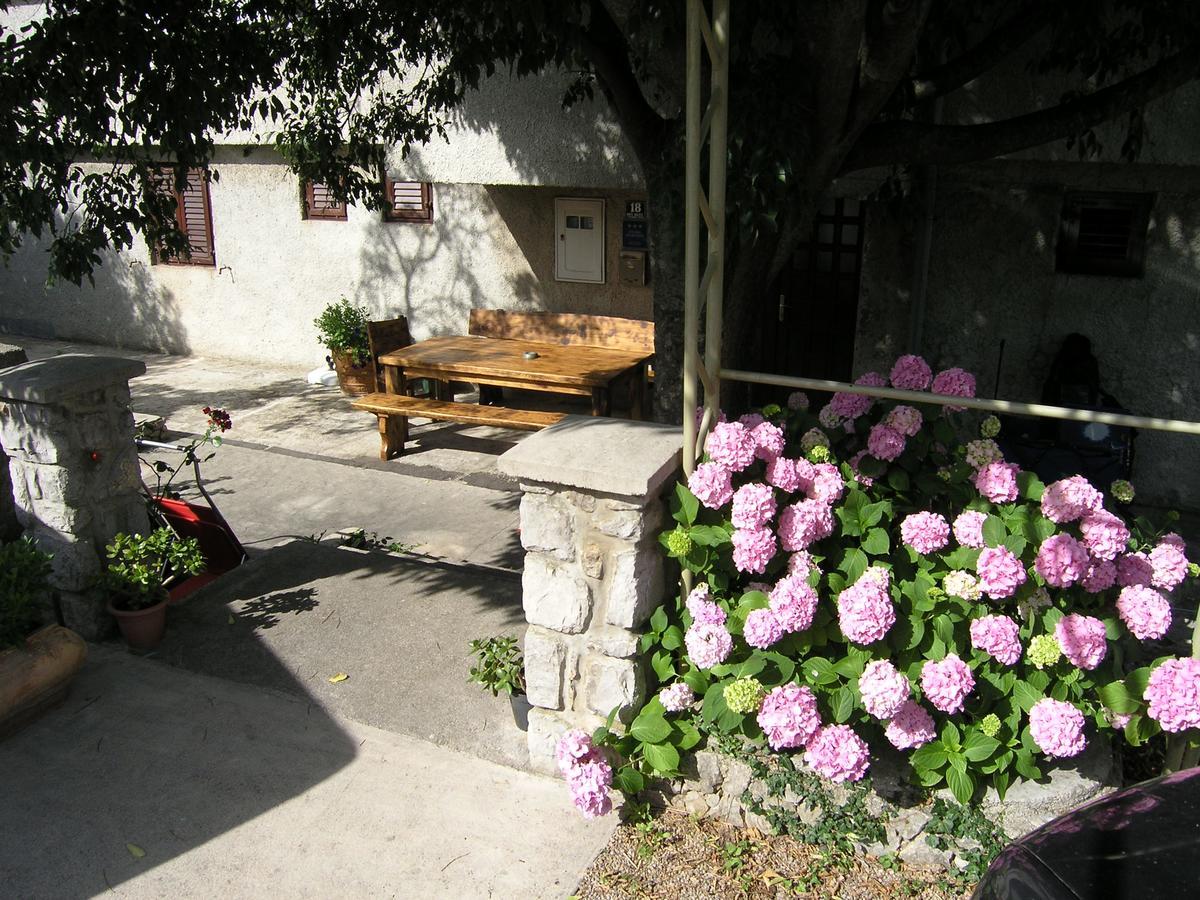 Apartments Dagmar Крк Екстер'єр фото